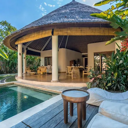 Flor Villa By Betterplace